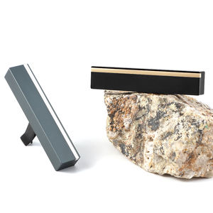 Ambientador duradero de lujo con olor a coche, ambientador de coche con carácter, diseño de Aroma de coche recargable de Metal 2025 - Product Image 5