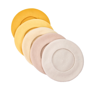 قبعة بيريه شتوية سادة عالية الجودة للنساء قبعة بيريه عصرية ملونة للاستخدام الرسمي في الهواء الطلق قبعة بيريه - Product Image 1