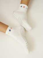 Chaussettes de Pilates antidérapantes personnalisées avec logo pour femmes, chaussettes en coton antidérapantes pour le yoga, la barre, l'entraînement physique