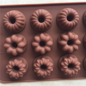 Molde de silicona para hornear con diseños mixtos de azafrán, flores rosas y Mini <span class=keywords><strong>rosquillas</strong></span> para pasta de azúcar, cuentas de flores de caramelo de Chocolate - Product Image 3