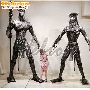 รูปปั้นหุ่นยนต์โลหะขนาดเท่าคนจริง 2 เมตร งานแฮนด์เมด งานฝีมือเหมือนจริง สำหรับตกแต่งภายนอกอาคาร รูปปั้นเดดพูล ตกแต่งแกลเลอรี - Product Image 3