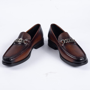 Mocassins en cuir véritable pour hommes, bout rond, à enfiler, respirants, chaussures décontractées d'été avec décoration à boucle - Product Image 5
