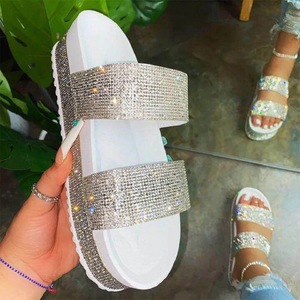 Sandales compensées à deux brides et strass pour femmes, mules scintillantes à bout ouvert, pantoufles décontractées d'été pour l'extérieur (OEM/ODM) - Product Image 2