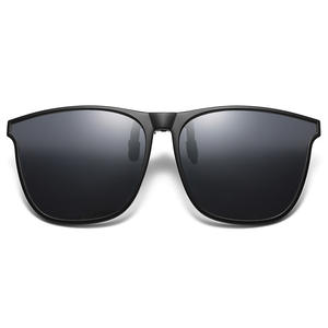 Lunettes de soleil polarisées à clipser TR90 avec monture noire et verres en résine, protection UV400 pour la conduite et la pêche - Product Image 2