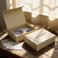 Ensemble de boîtes cadeaux personnalisées et sacs en papier avec poignée, boîte d'emballage rigide magnétique en gros pour les ensembles cadeaux de parfums et de cosmétiques