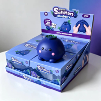 Groothandel Geurende Jumbo Blauwe Bes Knijpfiguur met PVC Display Box Schattig Reuze Fruit Knijpbal voor Kindercadeaus