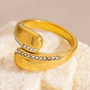 Bague géométrique plaquée or avec pavé de diamants, bijou unisexe tendance, bague pour l'index, style INS, cadeau - Product Image 3