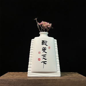 Oem hình dạng độc đáo trang trí Fancy trắng sứ alcholol <span class=keywords><strong>hip</strong></span> gốm <span class=keywords><strong>Flask</strong></span> với nhãn hiệu riêng Logo tùy biến cho quà lưu niệm - Product Image 3