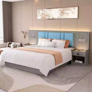 Ensemble de chambre d'hôtel abordable : lit double avec tête de lit capitonnée et table de chevet pour hôtels, motels et appartements économiques - Product Image 2