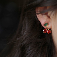 Fruit Red Zircon Cherry Stud Oorbellen Verguld Stijlvol Trendy Veelzijdig Damesmode Legering Cadeau Jonge meisjes