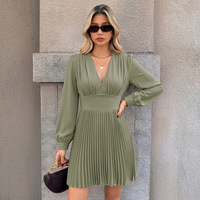 Robe élégante plissée unie à manches longues pour femme PRETTY STRAPS 2026