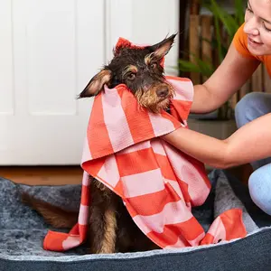 맞춤형 하이 퀄리티 극세사 와플 개 고양이 목욕 수건 귀여운 디자인 극세사 애완 동물 수건