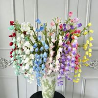 Fleur artificielle en soie faite à la main en gros, fleur de lys suspendue, carillon éolien, imperméable, léger, idéal pour plafond de salle de mariage