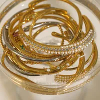 Haute qualité mode breloques italiennes 18K or acier inoxydable perle pierre ouvert Bracelet Bracelet bijoux pour femmes