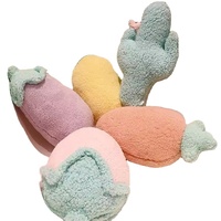 Bantal stroberi kepala bantal sofa, dekorasi boneka tidur mewah