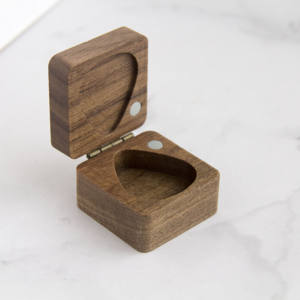 단단한 나무 기타 픽 박스 호두 작은 사각형 모양 - Product Image 2