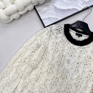 เสื้อสเวตเตอร์คอกลมแบบถักลายเคเบิ้ล แต่งขอบด้วยผ้าถักลายตัดกัน เหมาะสำหรับใส่ลำลองและใส่ทำงาน - Product Image 3