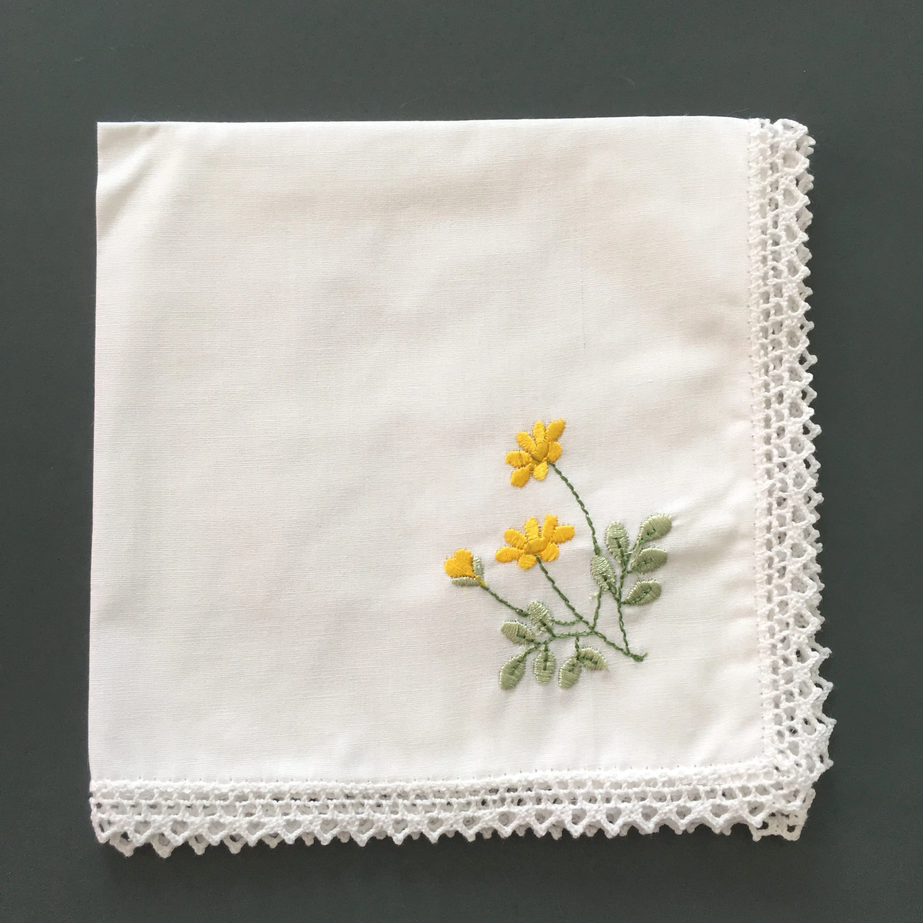 Pañuelo cuadrado de bolsillo de algodón bordado, pañuelo de encaje, color blanco
