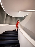 2025 personnalisé Style européen américain chêne massif verre acier inoxydable laiton meubles de maison escalier en bois balcon Villa PVC
