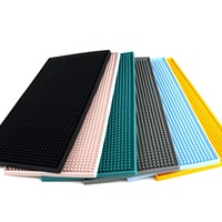Vente en gros Chemin de bar de table antidérapant en caoutchouc PVC Tapis de rail de bar épais et durable pour tapis de service à bière