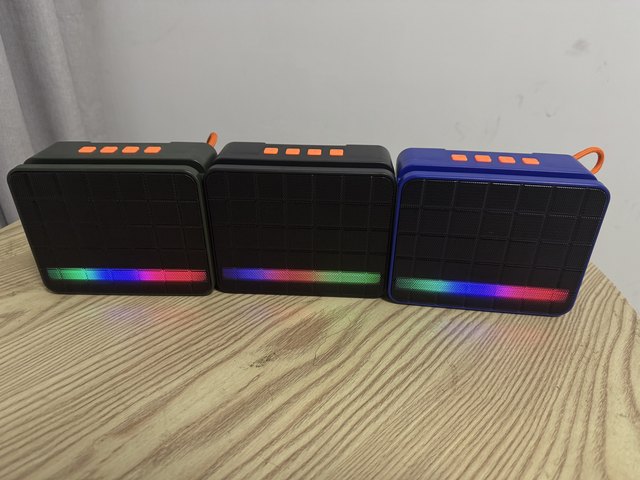 RGB Light Portable  Speaker Wireless Outdoor Mini Speaker A-778 Portable Speaker