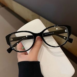 2024 mới Retro khung nhỏ chống ánh sáng màu xanh nam và nữ Kính mắt mèo xu hướng Kính râm thời trang cá tính - Product Image 5