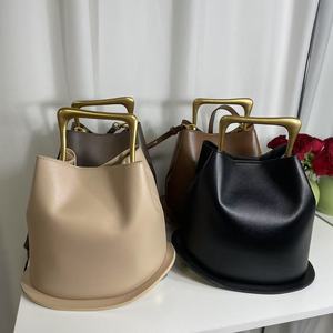 <span class=keywords><strong>Borsa</strong></span> a secchiello in vera pelle di lusso da donna, in pelle bovina, personalizzabile con logo, all'ingrosso, alla moda, di marca - Product Image 4