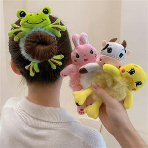 Divertidos Accesorios para el Cabello <span class=keywords><strong>de</strong></span> Peluche con Diseño <span class=keywords><strong>de</strong></span> Animales <span class=keywords><strong>de</strong></span> Dibujos Animados, Coleteros Elásticos <span class=keywords><strong>de</strong></span> Felpa <span class=keywords><strong>de</strong></span> Invierno con Forma <span class=keywords><strong>de</strong></span> Panda, Rana, Conejo y <span class=keywords><strong>Vaca</strong></span> - Product Image 1