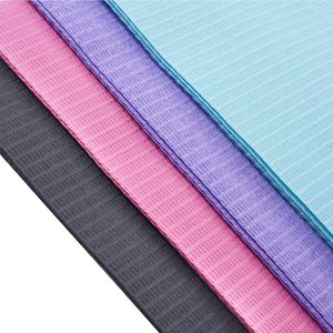 OneMed 250 pièces 13x18" 3 plis imperméables noirs jetables, bavoirs dentaires pour usage en clinique dentaire, et couvre-bacs de table pour manucure - Product Image 6