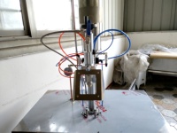 Machine de remplissage de gaz de boîte d'aérosol de vente directe d'usine pour le gaz de butane de propane de LPG DME R134a