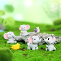 Nouveauté Éléphant mignon Micro Paysage Jardinage Décoration Dessin Animé Banane Poupée 3D Miniature