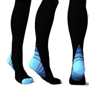 Weekend Peninsula Crew Set 2 Pares de <span class=keywords><strong>Calcetines</strong></span> de Compresión Tejidos para Hombre y Mujer, para Correr, Deportes, Ciclismo, Viajes en Avión, Maternidad y Embarazo - Product Image 6