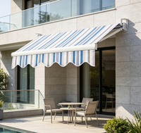 Auvent rétractable moderne en alliage d'aluminium durable, revêtement PVC, télécommande, projection de 21 m, étanche, pour hôtels et restaurants