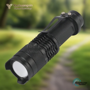 Lampe torche LED extérieure zoomable, corps en alliage d'aluminium avec clip, lumière blanche, alimentée par piles AA, 3W, intensité réglable - Product Image 4
