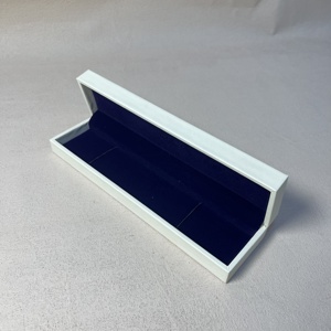 Factory Wholesale Custom White Leather Jewelry <b>Box</b> With Logo For Ring Bracelet Pendant Necklace <b>Earring</b>,Luxury Jewelry <b>Gift</b> <b>Box</b> - Product Image 3