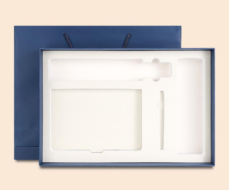 Bleu avec sac