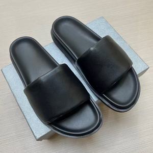 Chaussons en cuir de haute qualité pour hommes et femmes, chaussures décontractées antidérapantes, style tendance pour la marche en plein air, sandales de plage - Product Image 5