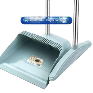 طقم مكنسة ومجرفة غبار بلاستيكية قابلة للتعديل من AY موديل 2025 الجديد للمنزل العصري، مع مقبض فولاذي طويل ورأس مكنسة من البولي إيثيلين تيريفثاليت بشعيرات ناعمة - Product Image 5