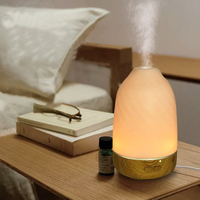 Diffuseur d'huiles essentielles ultrasonique portable en bois grainé 120 ml, humidificateur silencieux USB avec lumière LED 7 couleurs pour chambre à coucher