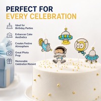 Karikatür Uzay Astronot Uzay Gemisi Kek Mum Seti Roket Uzaylı Gezegen Cupcake Dekor Çocuklar için Doğum Günü Partisi