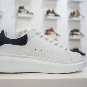 <span class=keywords><strong>2025</strong></span> Designer mode hommes femmes luxe baskets décontractées haute qualité maille doublure course Sport chaussures de marche Zapatos Tenis - Product Image 4