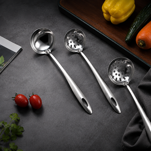 Cuillère à soupe en acier inoxydable 304, louche à bouillie, passoire de restaurant, écumoire à fondue à long manche, ustensile polyvalent - Product Image 6