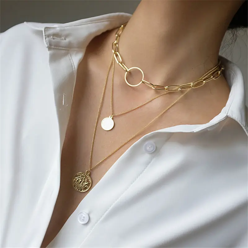 Fashionable Layered Necklaces for Women Round Plate Triple Link Chain Coin Pendant 18k Gold Necklace