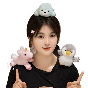 新树懒老虎长颈鹿独角兽企鹅毛绒玩具坐在肩上磁性娃娃填充派对装饰和礼物 - Product Image 1