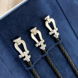 Bracelet Cordon en Nylon Noir de Luxe avec Boucle Fer à Cheval en Zircon, Bracelet Unisexe en Forme de U, Bijou Tendance - Product Image 2