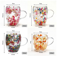 Achat en gros de tasses à thé et à café en borosilicate faites à la main, à double paroi, 350 ml, avec poignée, en verre avec fleurs séchées