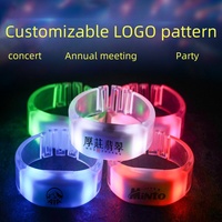 Bracelet lumineux en plastique FineGreen FG-BR avec télécommande, 4 LED, contrôle DMX, thème romantique doux pour le sport et les jeux