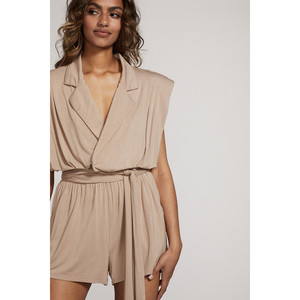 Mono con hombreras - Product Image 1