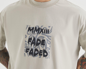 เสื้อยืดโอเวอร์ไซส์ผู้ชายคุณภาพสูง พิมพ์ลายแบบเรียบ พร้อมโลโก้สั่งทำ ขายส่ง OEM เนื้อผ้าฝ้ายนุ่ม ระบายอากาศได้ดี - Product Image 5