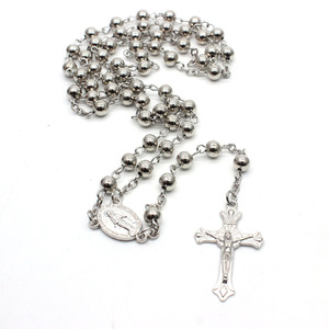 <span class=keywords><strong>Collana</strong></span> <span class=keywords><strong>Rosario</strong></span> Cattolico con Crocifisso e Perline in Ottone Placcato Argento e Oro con Madonna Vergine Maria per Donne - Product Image 3